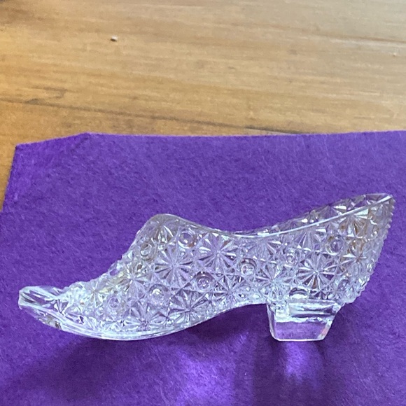 Antique Bryce Brothers Crystal Daisy & Button Glass Shoe Slipper - Circa 1886 - Picture 8 of 8